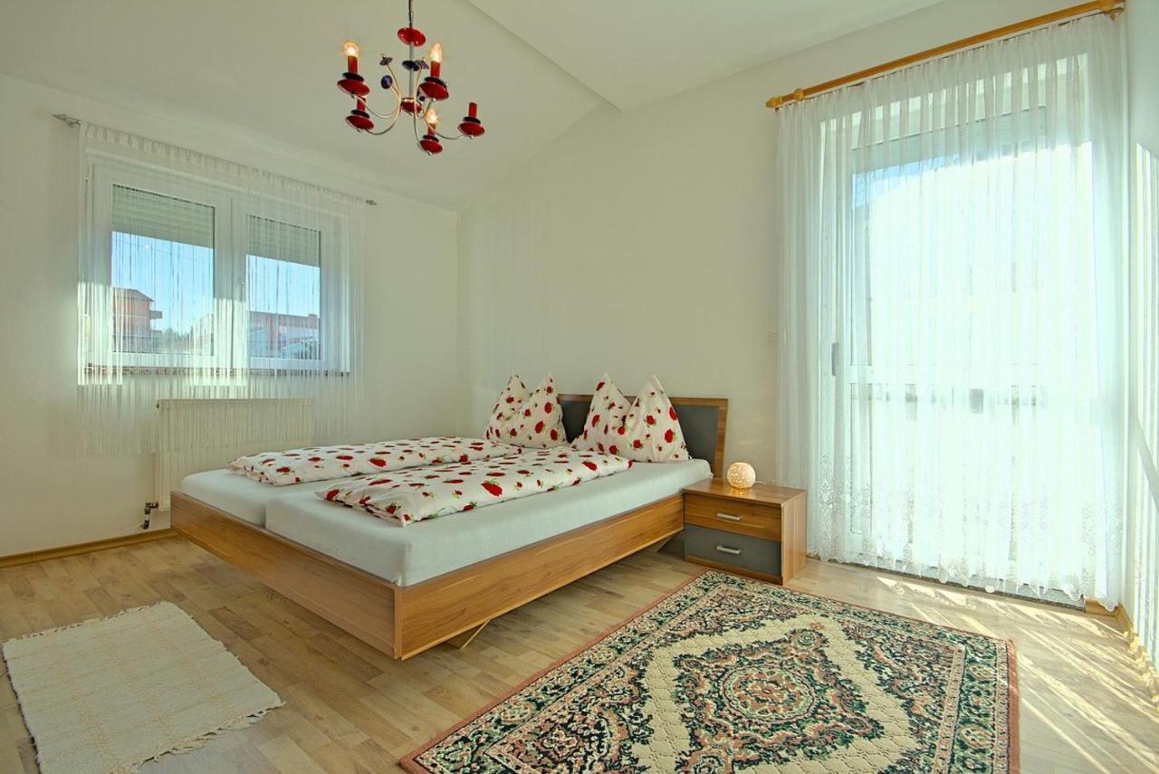 App Rosi Apartamento Poreč Exterior foto