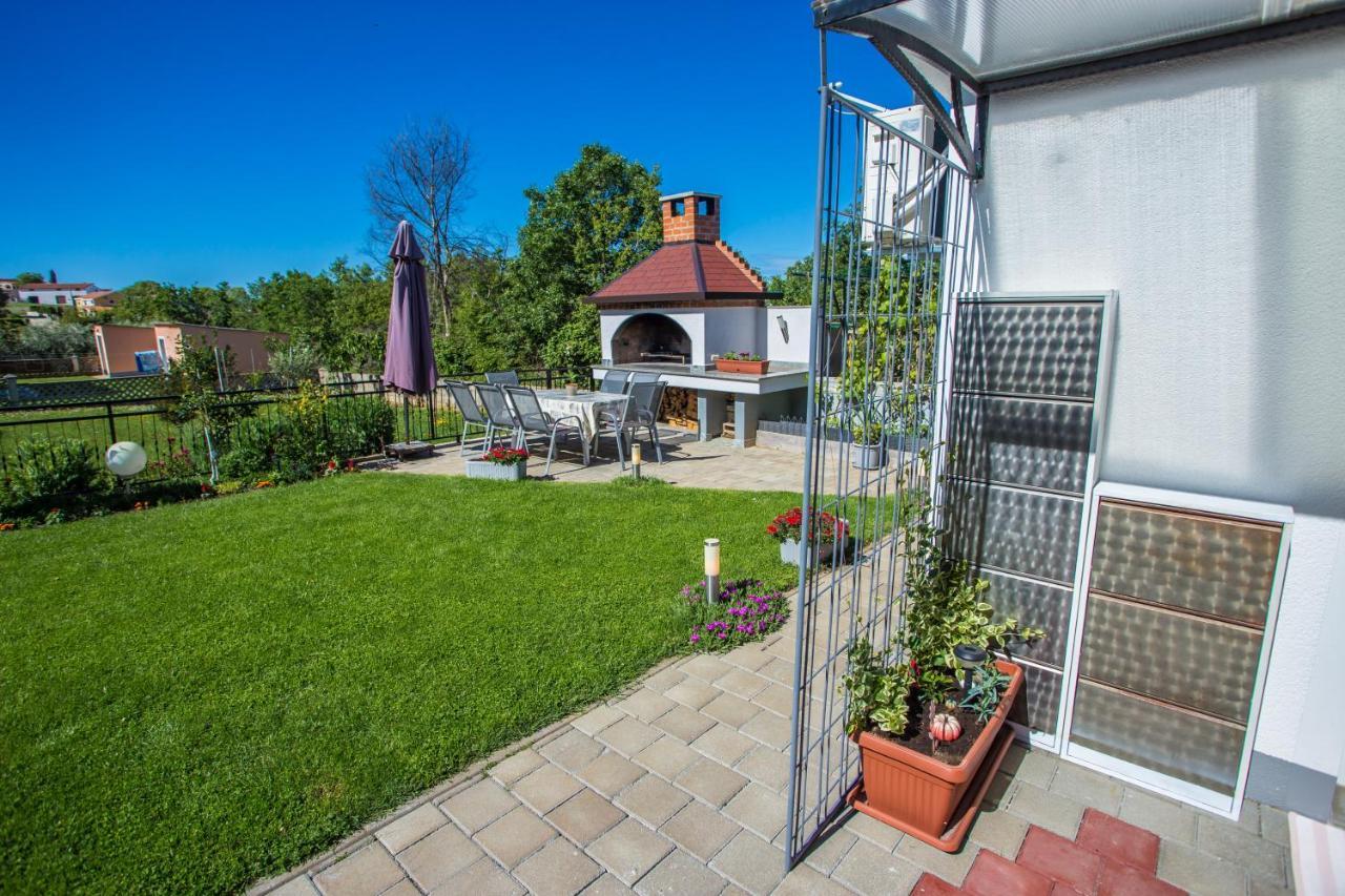 App Rosi Apartamento Poreč Exterior foto