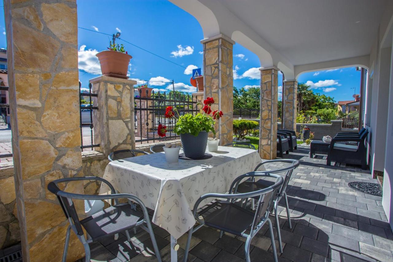 App Rosi Apartamento Poreč Exterior foto